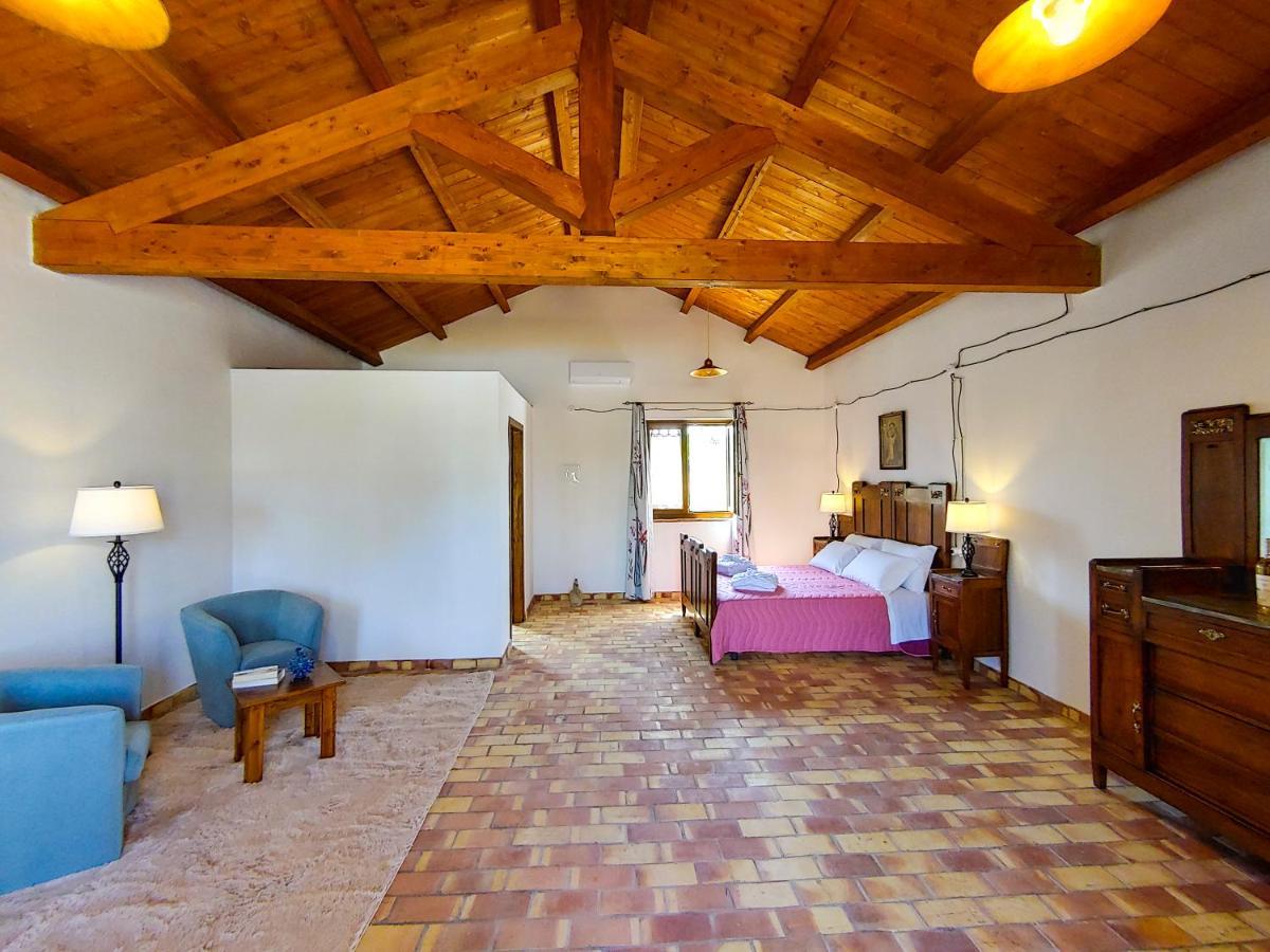 Masseria Crocco Montalbano Ionico ภายนอก รูปภาพ